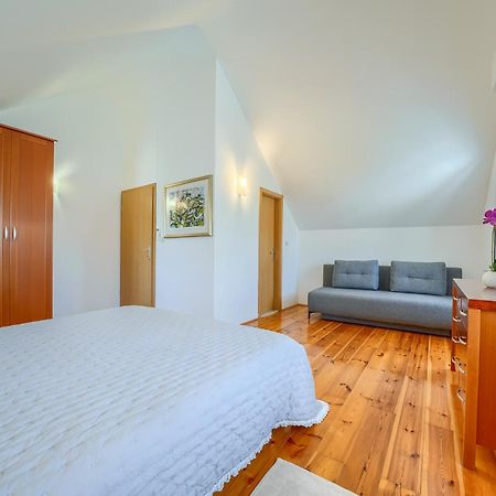 Villa Bonaca Perfect Location For A Holiday With Friends Or Family, Heated Pool Sumartin Eksteriør bilde