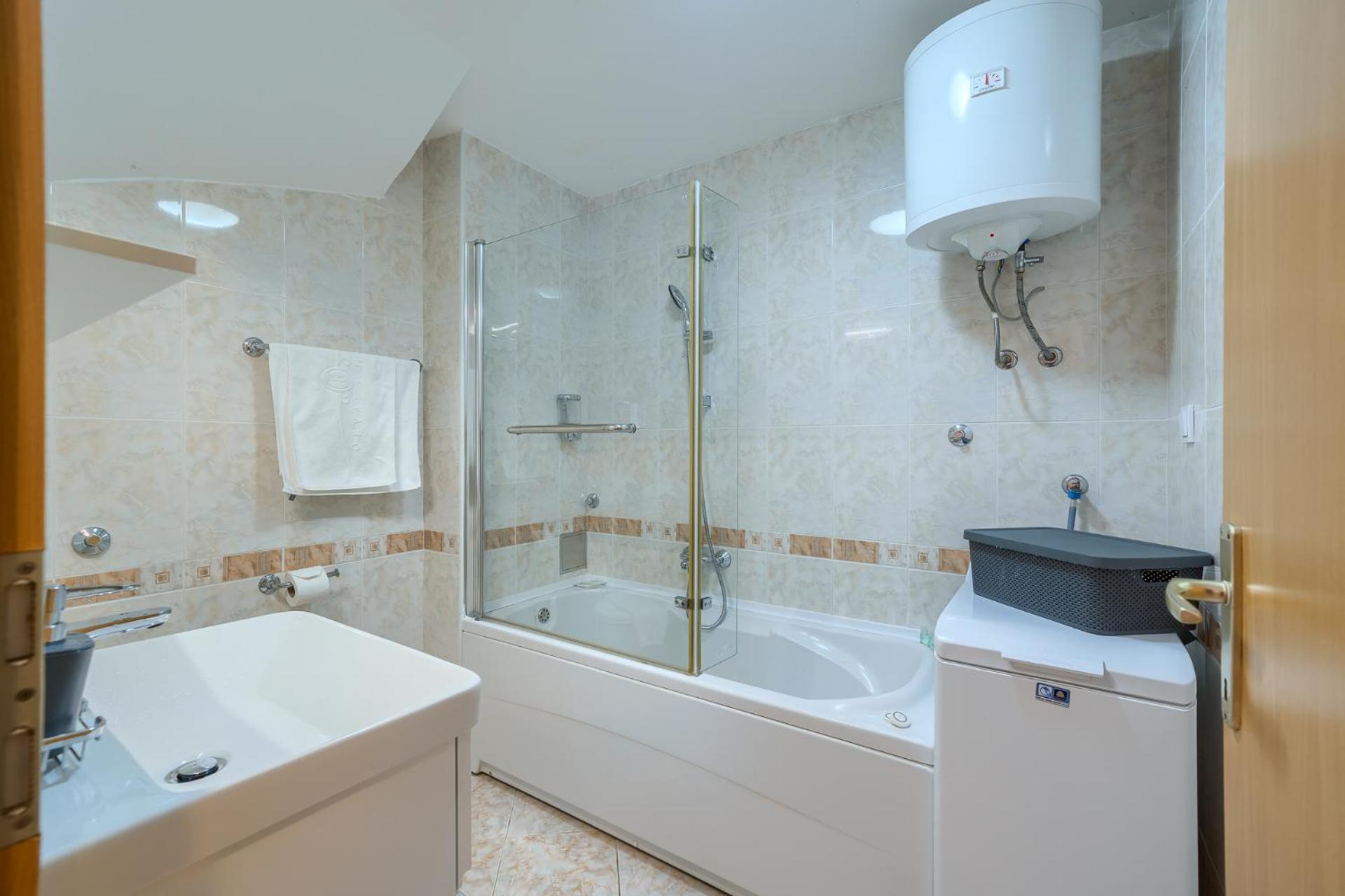 Villa Bonaca Perfect Location For A Holiday With Friends Or Family, Heated Pool Sumartin Eksteriør bilde